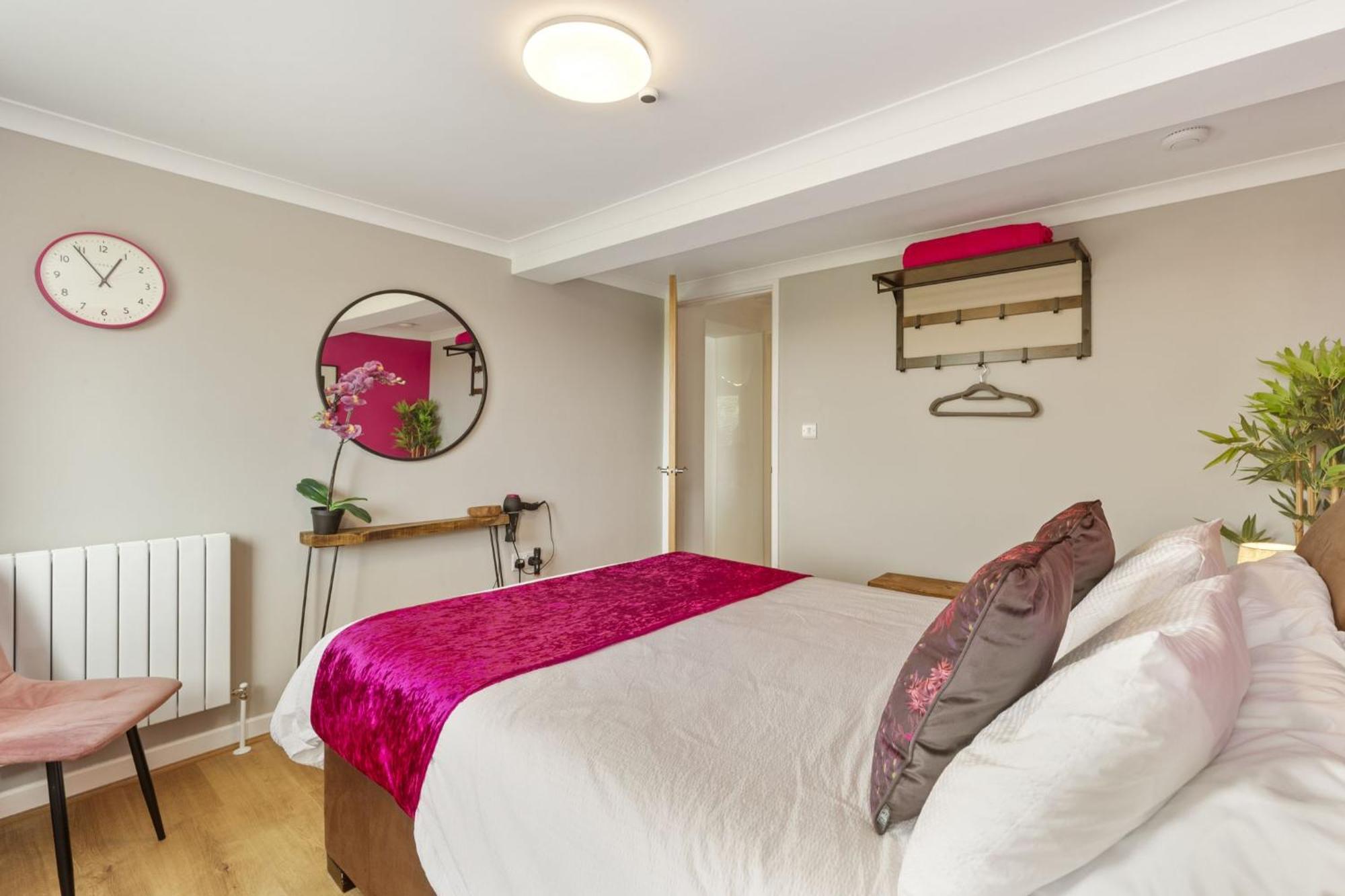 The Hidden Valley - A Stylish Rural Retreat, Perfect For Families St Clears Zewnętrze zdjęcie